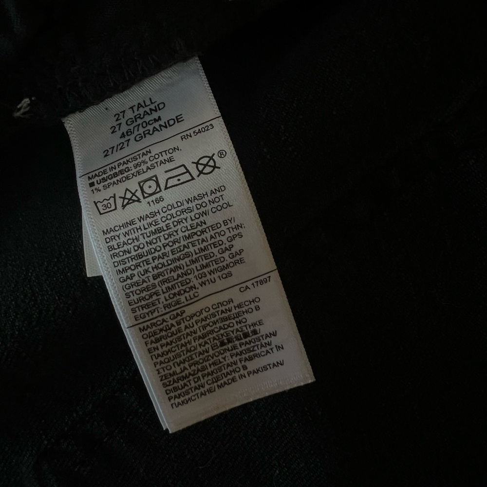 NWT GAP Black Denim Shorts - Picture 4 of 4